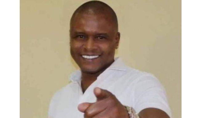 Polisnan a detene parlamentario Michelangelo Martinez