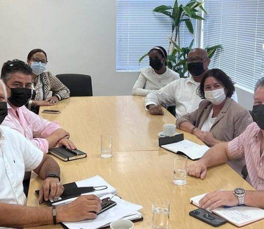 ‘Curaçao Restaurants Association’ (CRA) a bai di bishita serka ‘Stichting Belasting Accountants Bureau’ (SBAB)