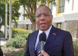 Dr. Rutsel Martha: “Money From Holland No Solution”