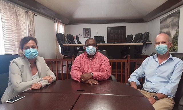 Island(er)s at the Helm team pays visit to Commissioner