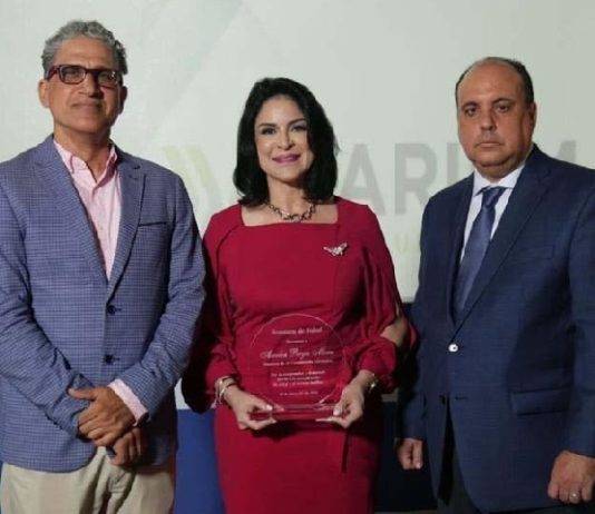 Amelia Reyes Mora, president of AF Comunicación Estratégica, is recognized for her commitment to the healthcare and medical tourism sectors