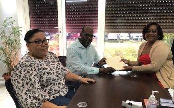 Cay Hill Pharmacy concludes Group Pension Plan with Henderson International BV