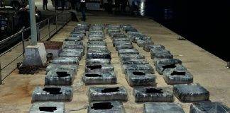 Dutch Caribbean Coast intercepted a go-fast with over 1600 kilograms of drugs