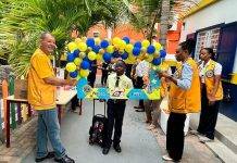 Sint Maarten Lions Club ‘Fresh n Cool’ Back-to-School Project brought smiles to instructors and many cheerful pupils.