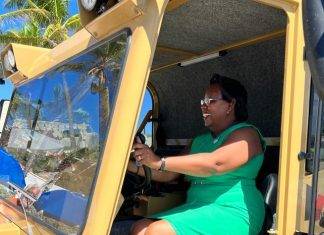 Rotary District Governor Deborah Howell visits the rotary club of Sint Maarten