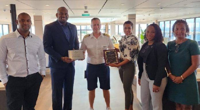 Ritz-Carlton Yacht Evrima makes Inaugural Call to Port St. Maarten