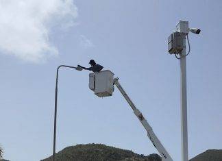 N.V. GEBE Conducts Streetlight Repairs and Maintenance