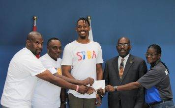 Proceeds from Brown Pelican Sport Awards 2022 donated to Soualiga Youth Basketball Association