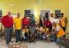 St. Maarten Lions help to decorate the elderly care center