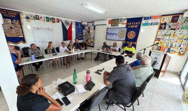 KPSM endorses Rotary Club of St Maarten road safety project