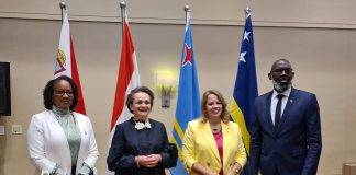 State Secretary Van Huffelen at four-country consultations on St. Maarten