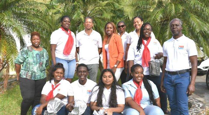 MHF HONORS SXM DEBATE TEAM CHAMPIONS DURING GRATITUDE CEREMONY
