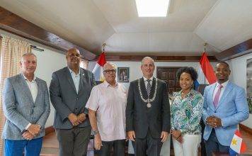 Carl Buncamper says farewell to Island Council after 16 years