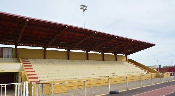 Trabounan di mantenshon di stadion di Playa a kuminsá