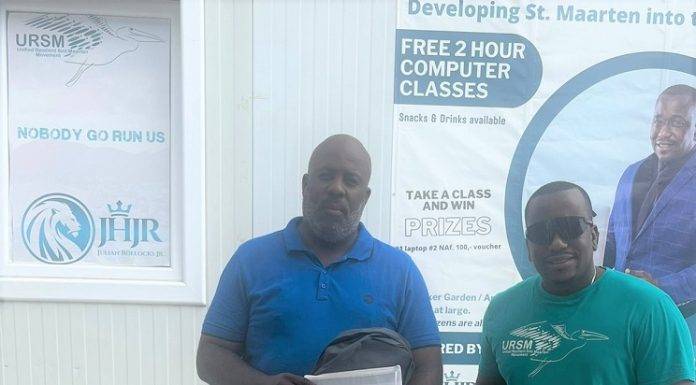 Rollocks Jr, donates School Supplies