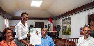 Saba and Bonaire sign Education Agenda with the Netherlands