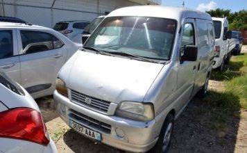 Police is requesting the owner of this minivan to come forward and claim their property