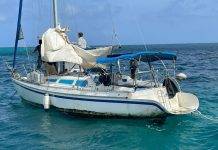 Coast Guards assisted a sailing vessel at St. Maarten