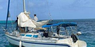 Coast Guards assisted a sailing vessel at St. Maarten