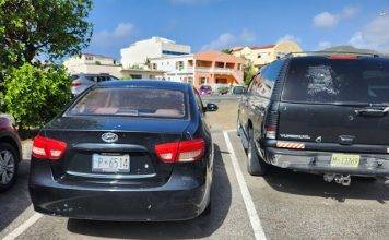 Sint Maarten Police Force and VROMI Ministry Address Abandoned Vehicles in Philipsburg Area