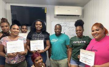 JULIAN ROLLOCKS JR EMPOWERS WOMEN ENTREPRENEURSHIP