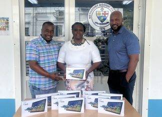 JULIAN ROLLOCKS JR. COMPLETES COMMUNITY I.T. PROGRAM