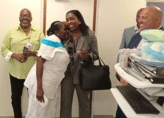 Minister Jansen-Webster honors nurses on International Nurses Day