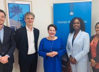The mayor of Utrecht pays a courtesy visit to Temporary Work Organization Sint Maarten