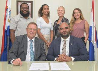 Ministry of VROMI signs agreement with Nature Foundation to expand ongoing coastal resilience project