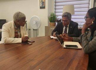 Prime Minister and Officials Hail Breakthrough in Legal Helpdesk Initiative