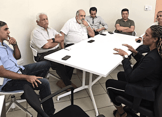 Minister of TEATT Floats Idea of City Manager With Indian Merchants Association