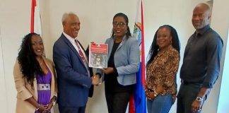 Minister of VSA Receives the World Alzheimer’s Report 2024