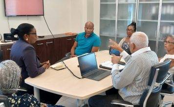 VSA Minister Meets with Board Members of Sint Maarten Seniors & Pensioners Association (SMSPA)