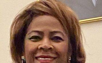Minister Arrindell extends condolences on the passing of former Prime Minister Don Martina