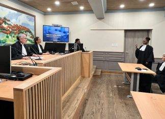 Pantophlet sworn in as attorney at law