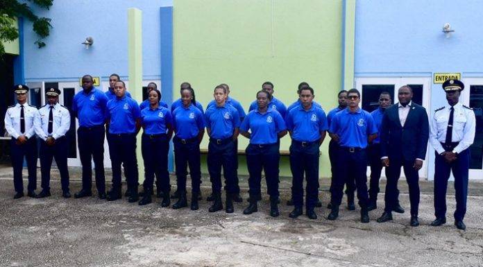 16 agente aspirante ta drenta servisio di Kuerpo Polisial Kòrsou