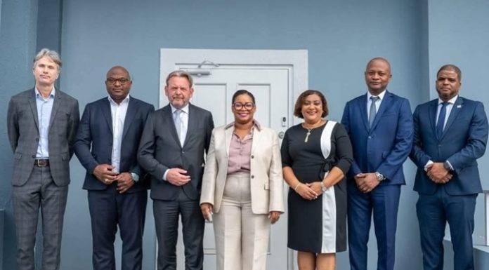 Ombudsmen of the Kingdom meet on Aruba, now complete