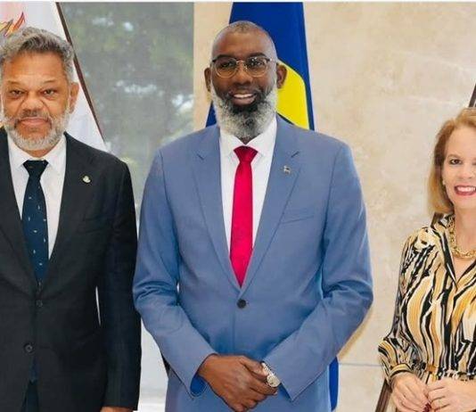 Prime Minister Dr. Luc Mercelina Returns from Curaçao