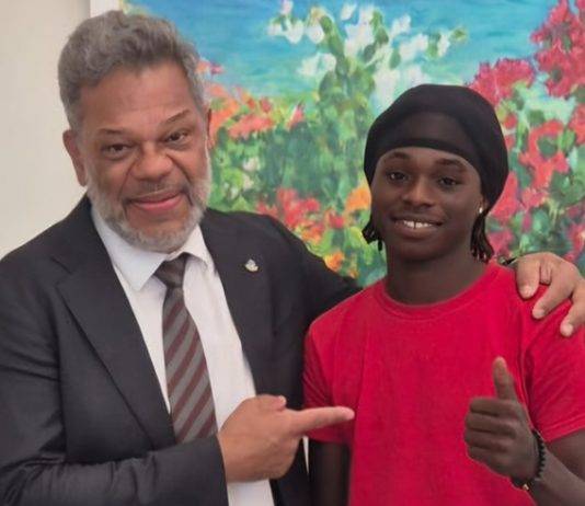 Young Entrepreneur Kenneth Cook Meets Prime Minister Mercelina