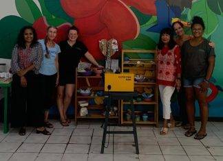 Island Gems donates molds to Perpetual Plastics Project