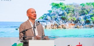 Tadzio Bervoets Emphasizes the Role of Financial Innovation in Advancing the Caribbean’s Blue Economy at Caribbean Green Growth and Innovation Conference 2025