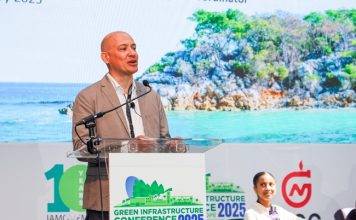 Tadzio Bervoets Emphasizes the Role of Financial Innovation in Advancing the Caribbean’s Blue Economy at Caribbean Green Growth and Innovation Conference 2025