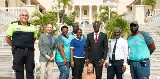 Minister Richinel Brug Receives Donation of 30 CPR Training Dummies from the Bjorn Steiger Foundation