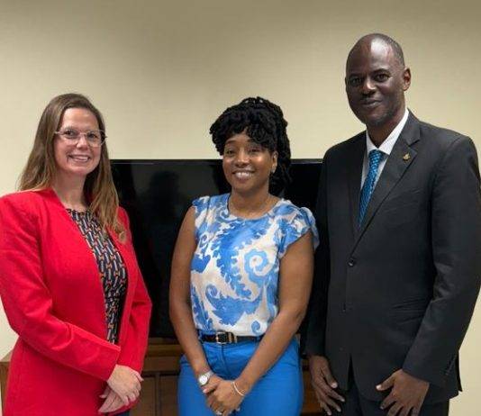 Minister of VSA, Richinel Brug, meets with Dr. Tasheena Thomas-Maccow to address challenges at Turning Point