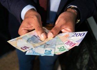 Caribbean Guilder Officially Legal Tender in Curaçao and Sint Maarten