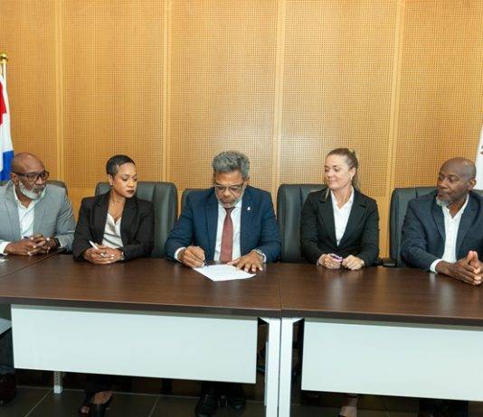 Prime Minister Dr. Luc Mercelina Signs Agreement to Launch Sint Maarten’s First Cell Broadcast Emergency Alert System
