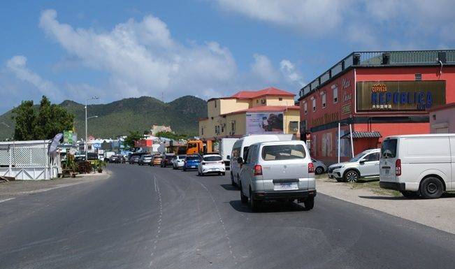 Ministry of VROMI Announces Full Road Closure on Walter Nisbeth Road for Road Marking Works
