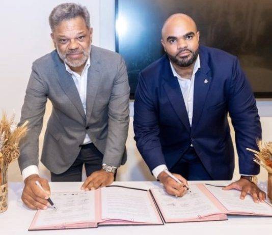 Mercelina, Gumbs sign Letter of Intent for regional cooperation on waste