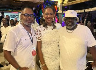 Minister of TEATT applauds return of soul beach and reviews the economic impact for St. Maarten