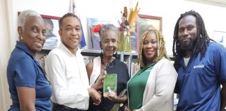 “How to Get to the Bridge” Donated to the Sint Maarten Library